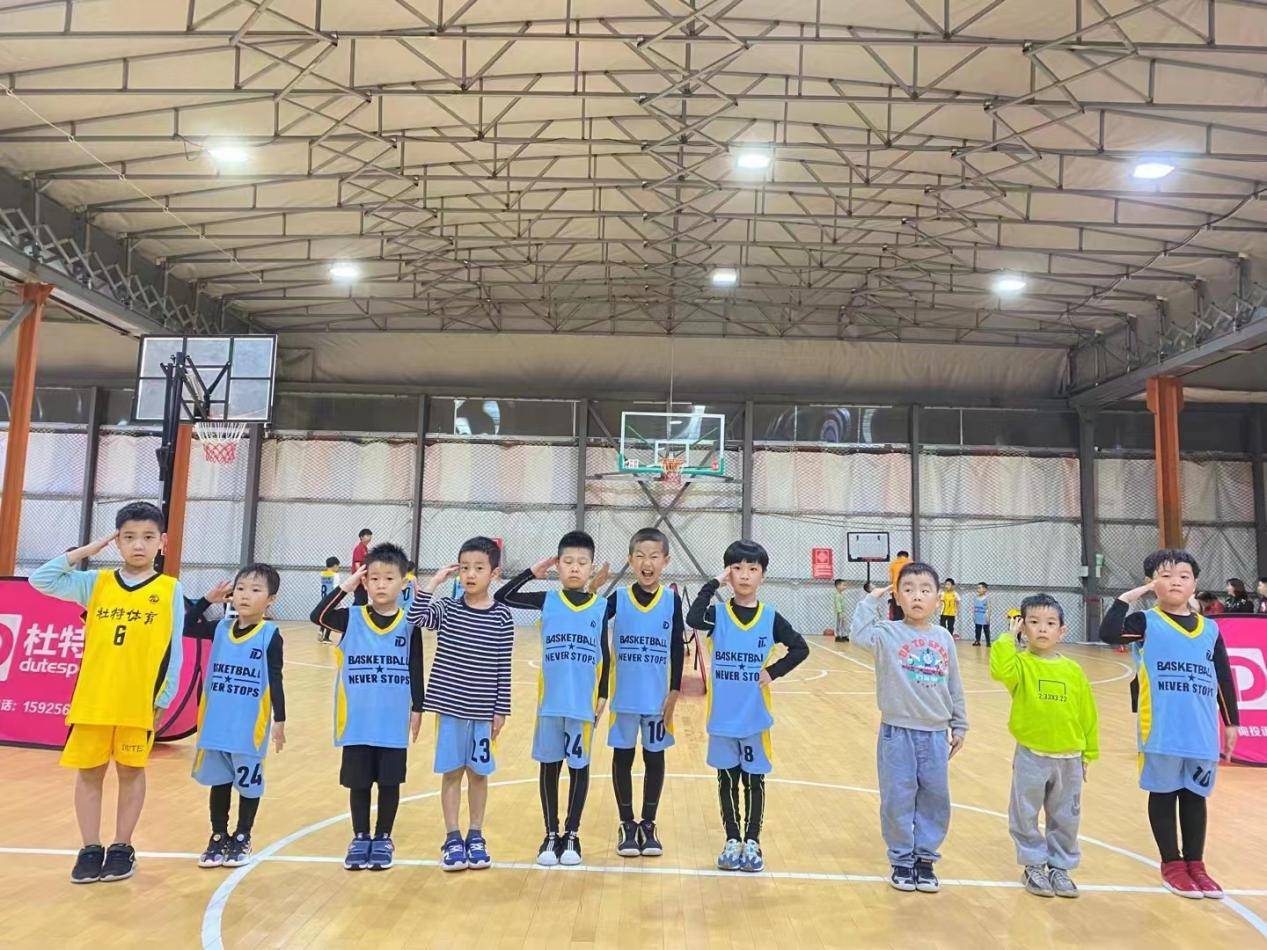 青春“籃”不住——杜特籃球錢江商城校區火熱招生中！