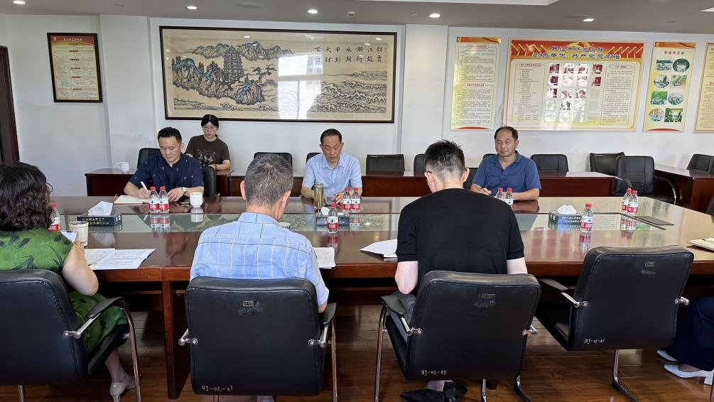 同舟共濟克難關(guān)  砥礪前行創(chuàng)未來 ——董事長一行赴集團下屬企業(yè)調(diào)研