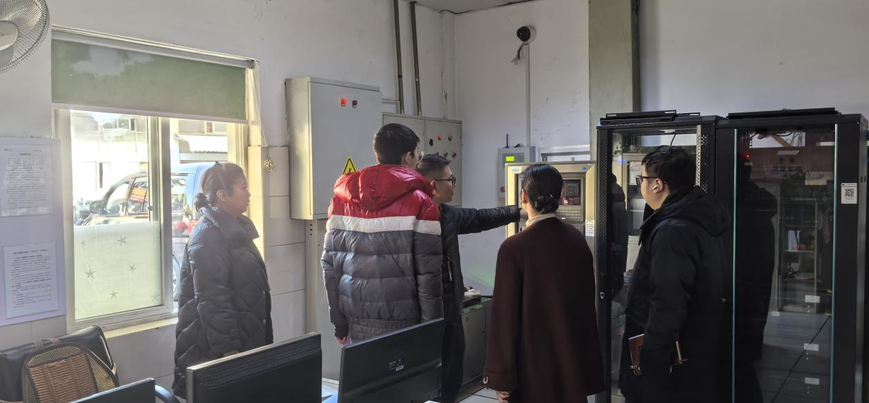 政企聯動查隱患 筑牢商城安全線