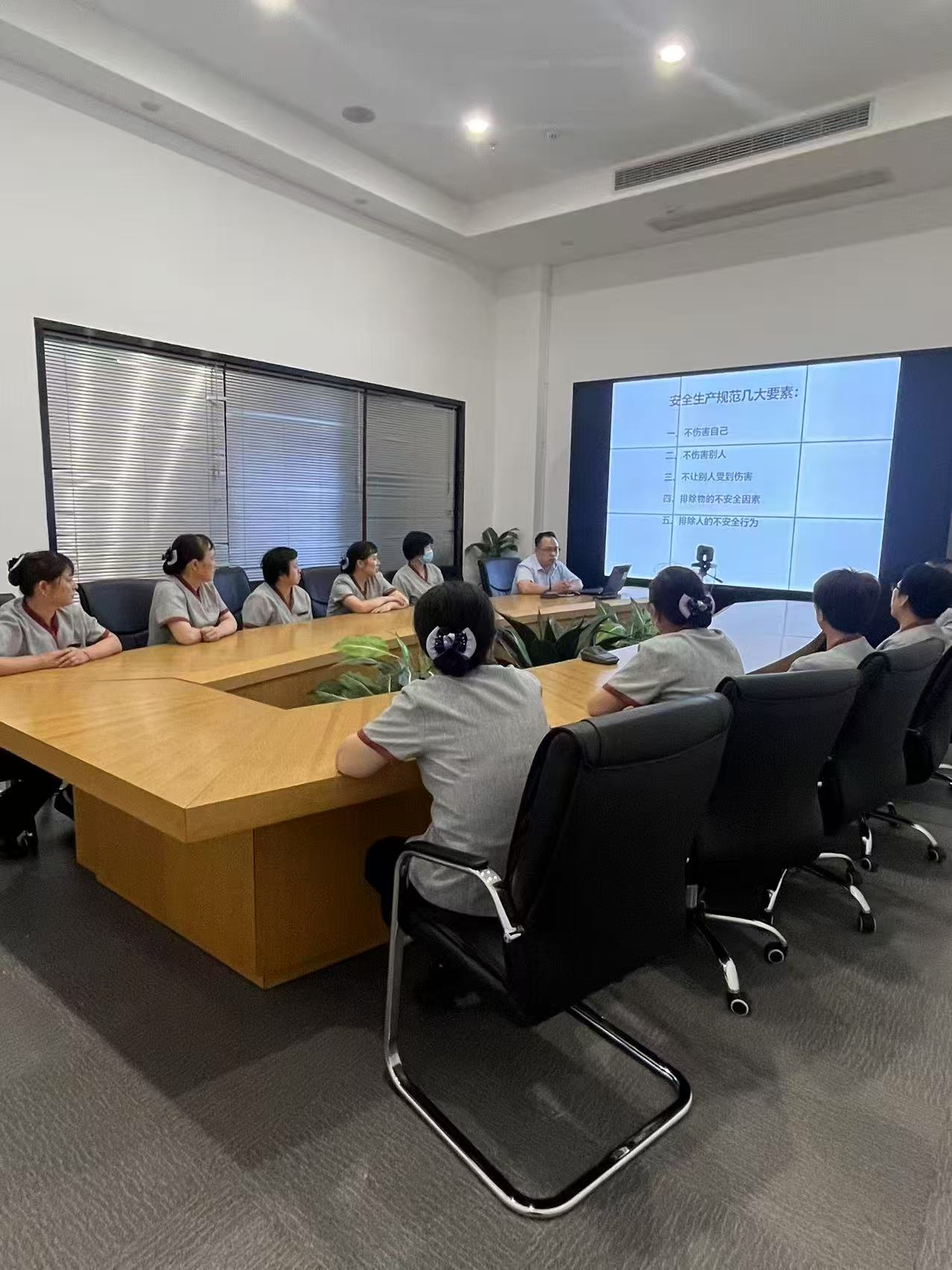 人人講安全，個個會應(yīng)急——建華文創(chuàng)集團扎實開展“安全生產(chǎn)月”系列活動
