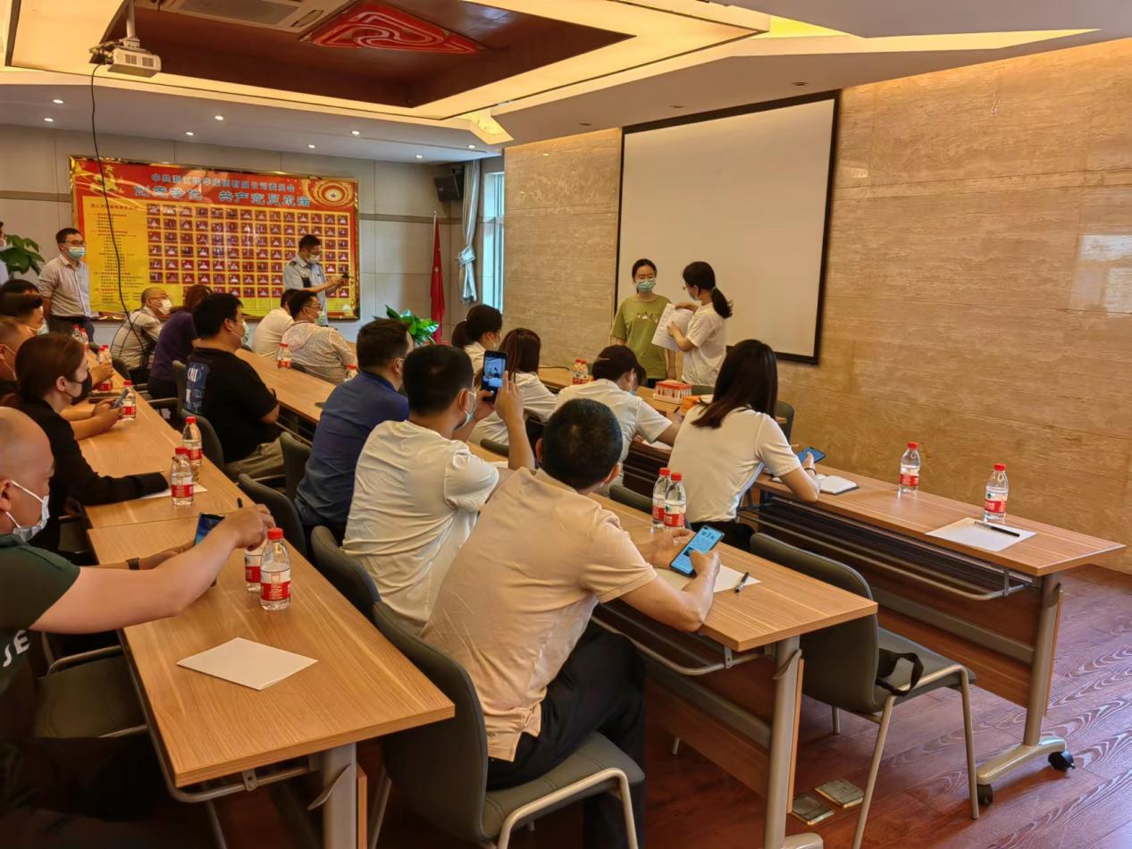 錢江商城參加環境及物品表面核酸檢測采樣技術培訓