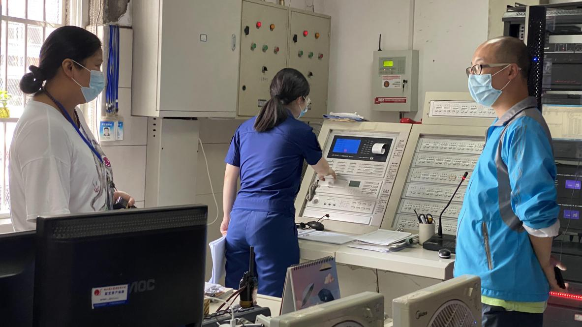 杭州市消防支隊、拱墅區(qū)應(yīng)急管理局聯(lián)合走訪錢江商城開展安全生產(chǎn)專項檢查