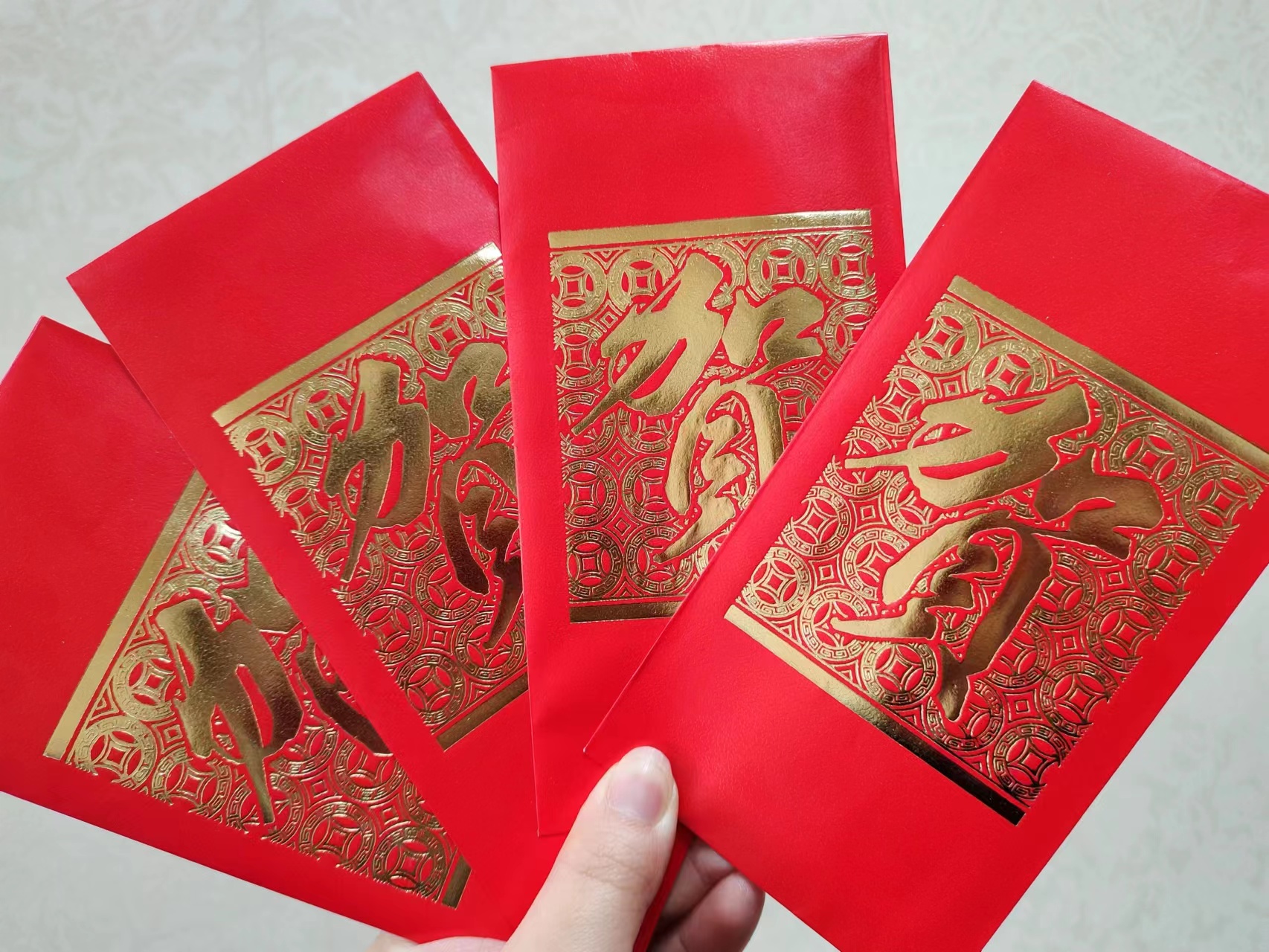 吹響新年開(kāi)工號(hào)角 熱鬧派送開(kāi)門紅包