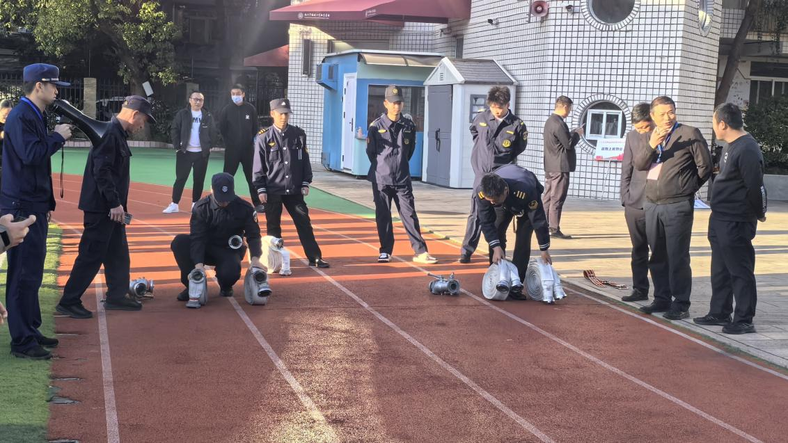 錢(qián)江商城榮獲2024年大關(guān)街道物業(yè)應(yīng)急消防技能大比武三等獎(jiǎng)