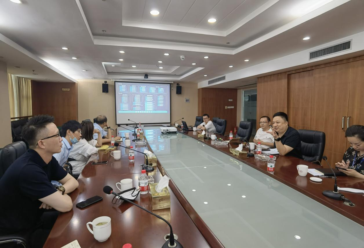 學(xué)先進(jìn)、趕先進(jìn)！錢江商城赴海寧中國皮革城考察學(xué)習(xí)智能化改造數(shù)字化轉(zhuǎn)型