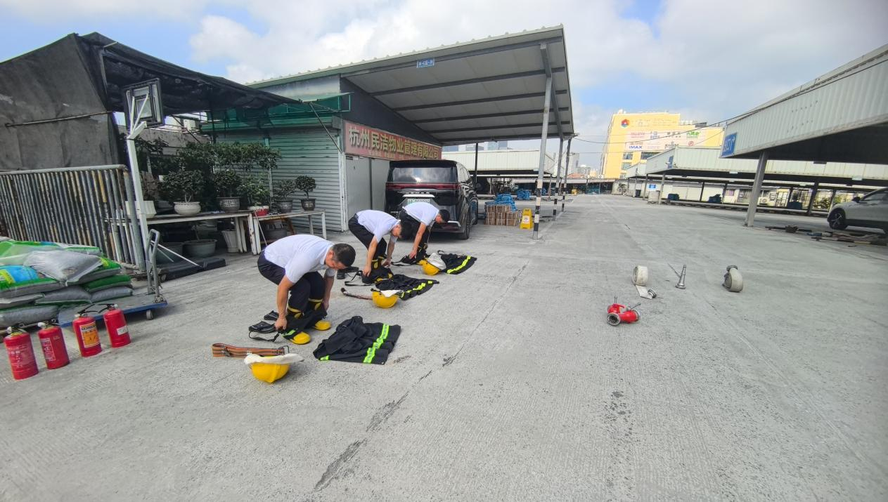 以賽促防強(qiáng)技能 積極備戰(zhàn)消防運(yùn)動會